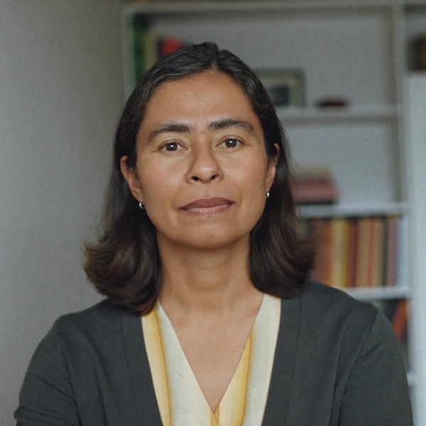 Simone — portrait